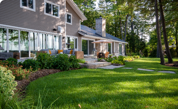 Love your landscape.<br/> Live your life.